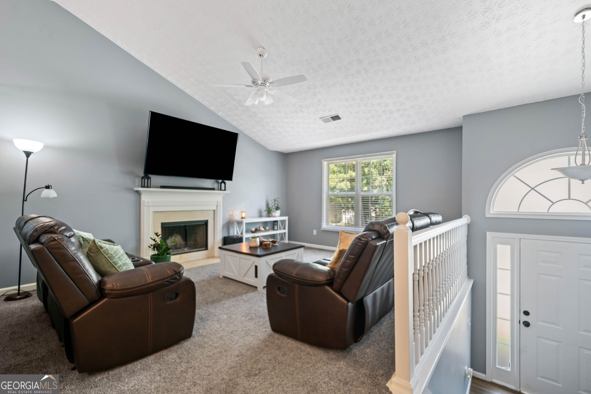 11 Dewey DR