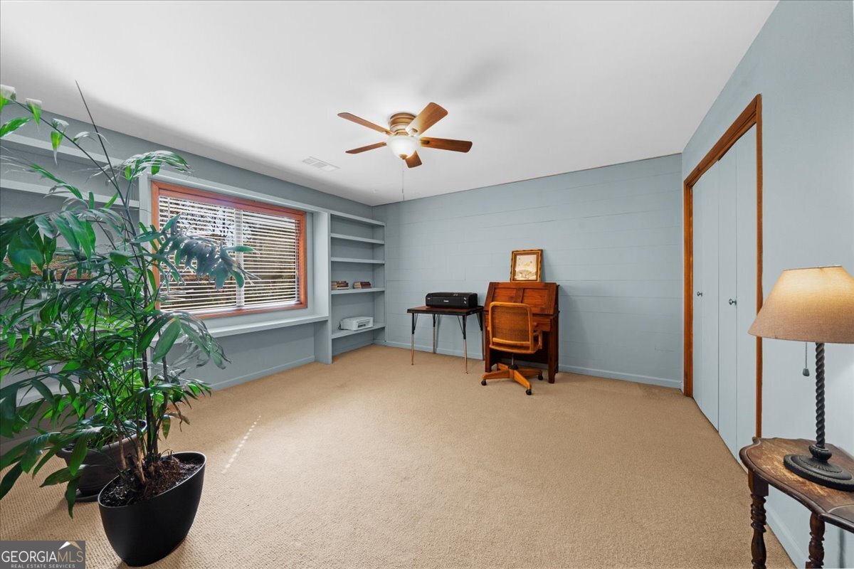 Loch Highland - Residential