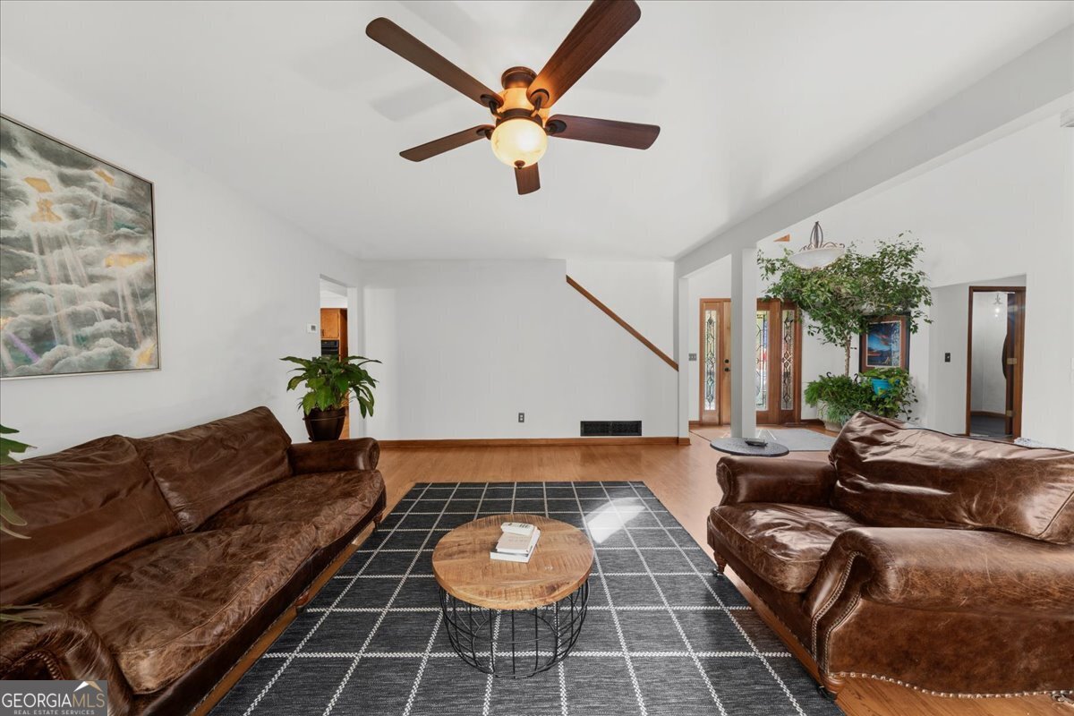 Loch Highland - Residential