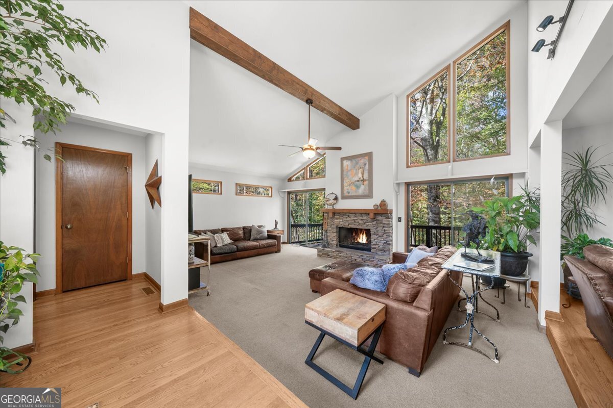 Loch Highland - Residential