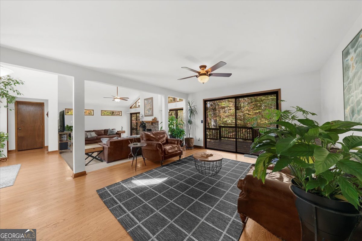 Loch Highland - Residential