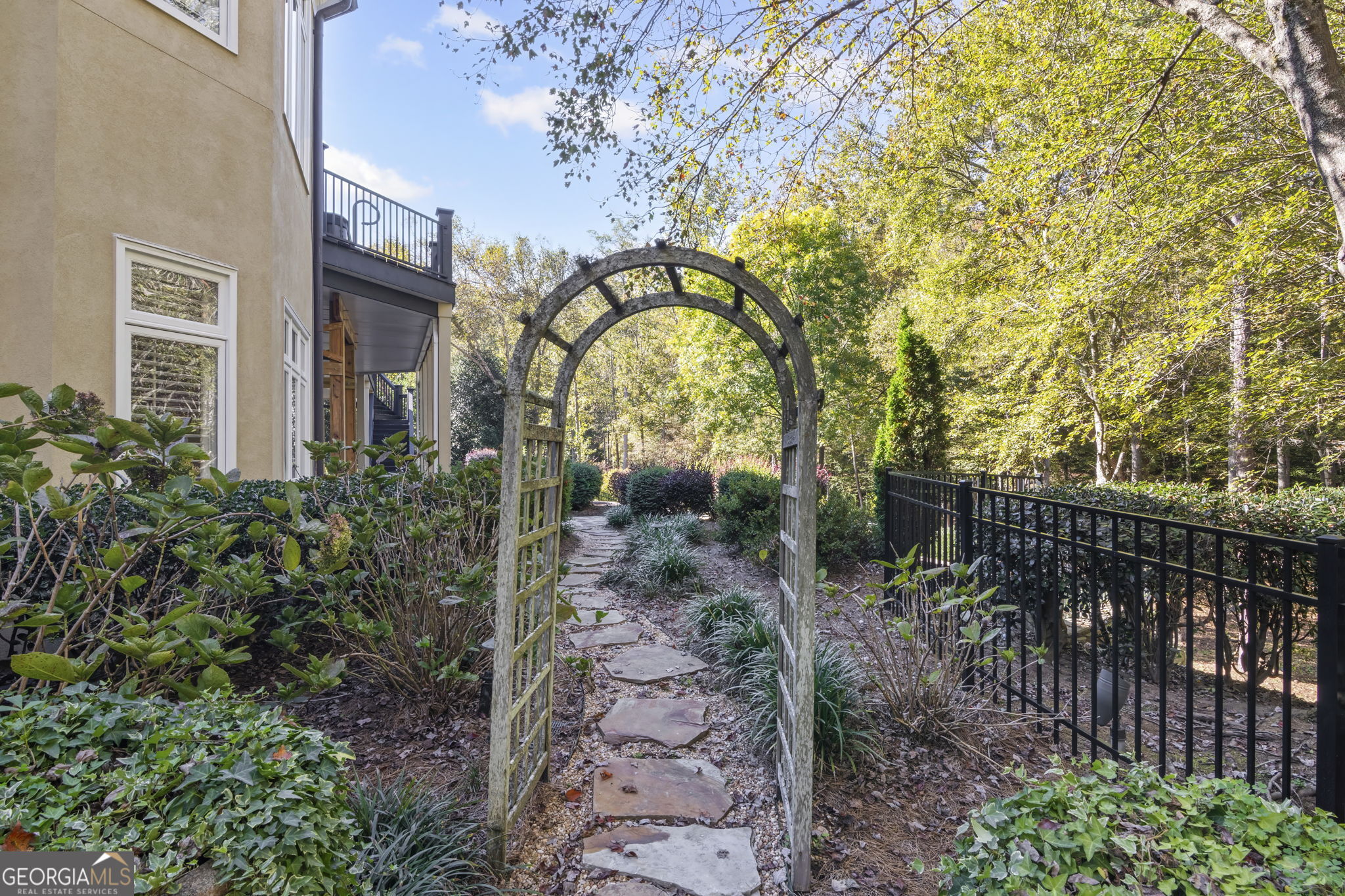 River Oaks - Residential