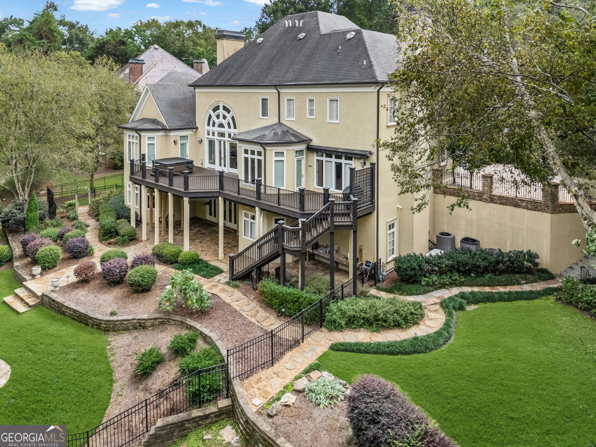 River Oaks - Residential