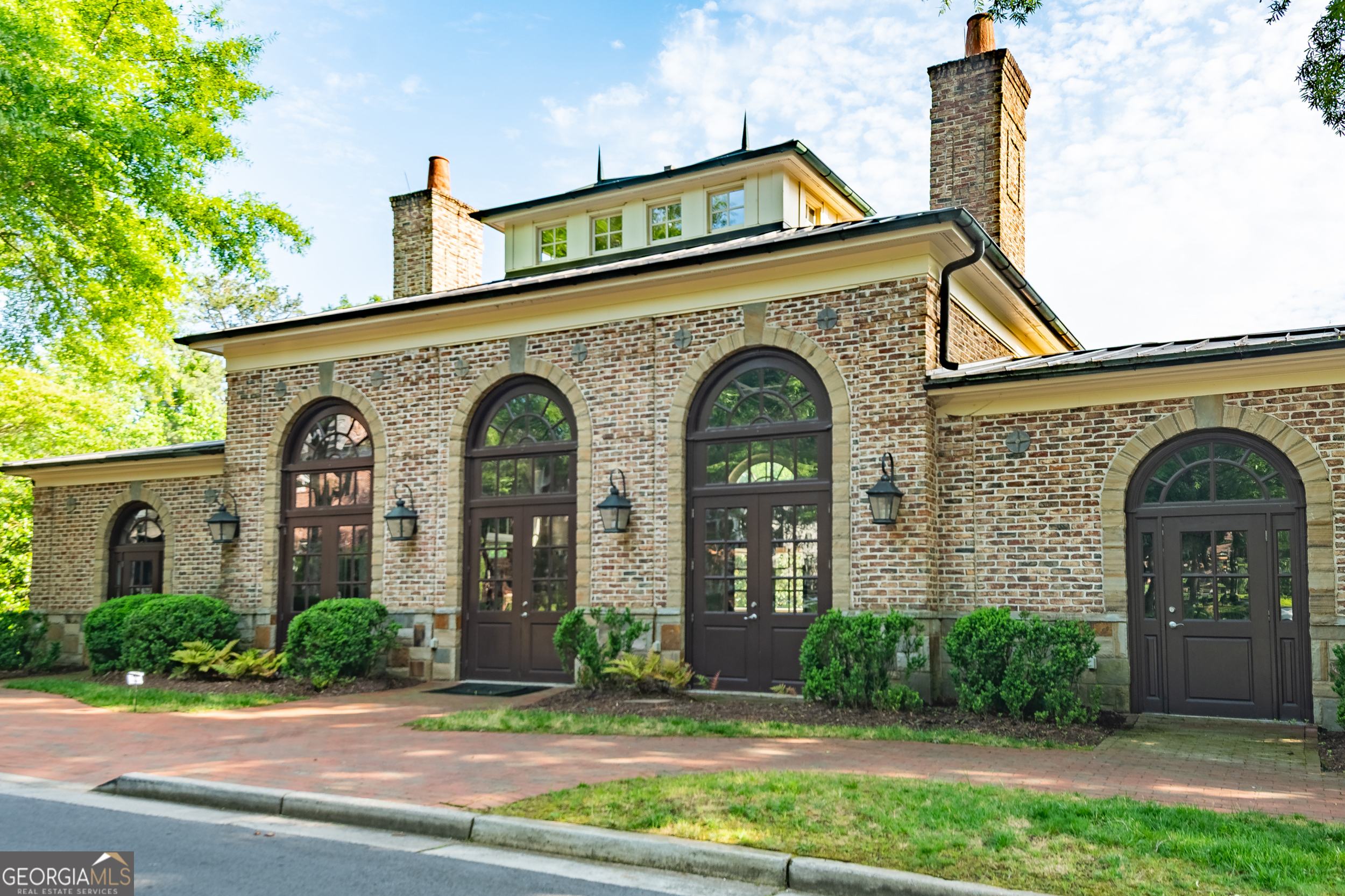Northgate at Ellard - Residential Income