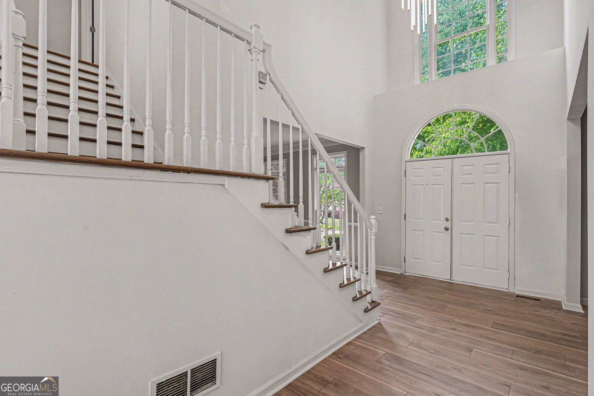 3927 Broadleaf WALK
