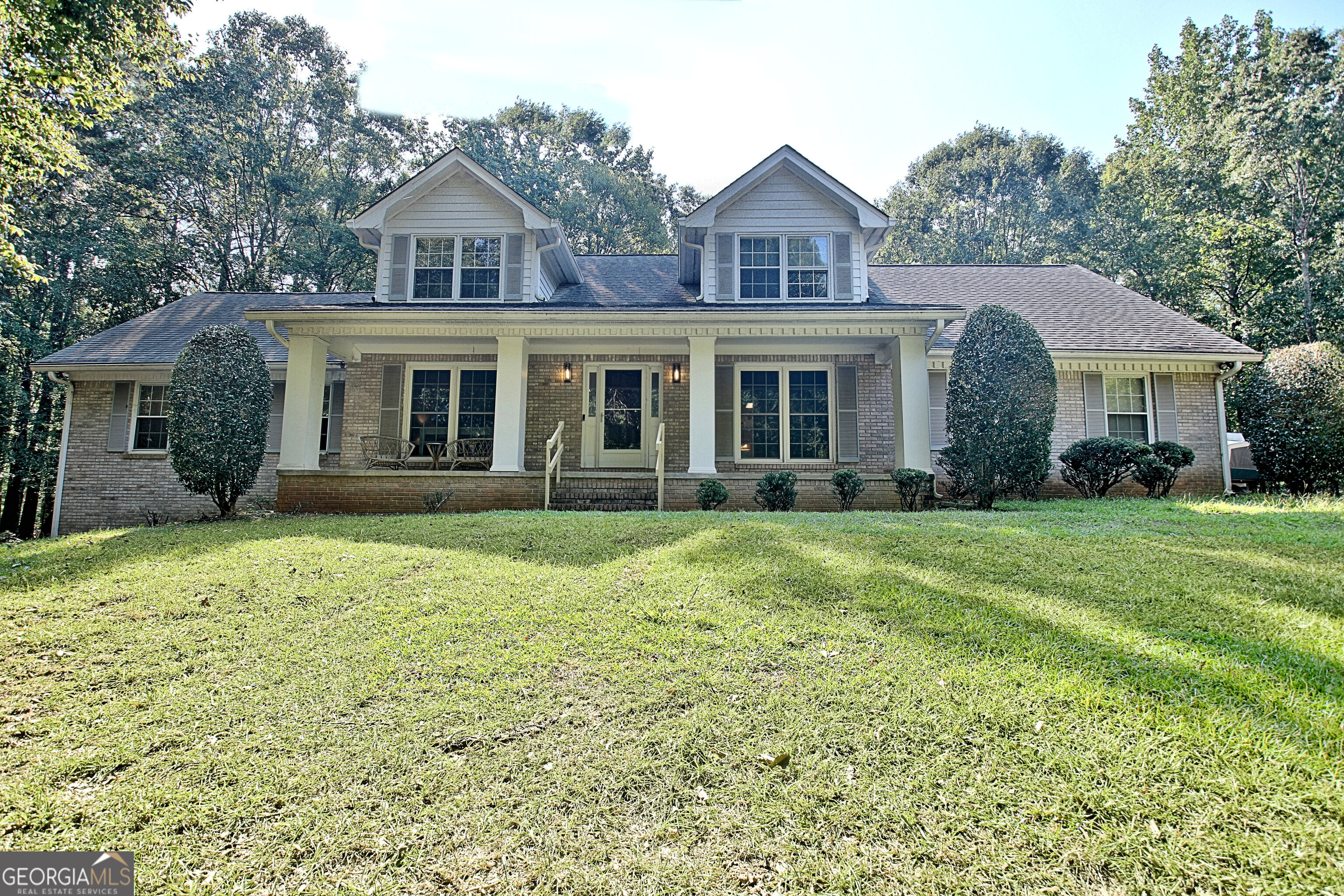 145 Majesty LN