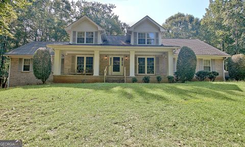 145 Majesty LN Fayetteville GA 30215