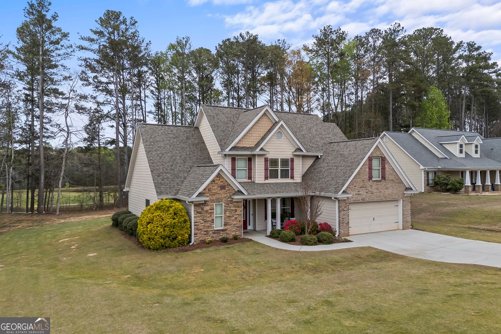 Photo of 404 Copper Ridge Drive, Loganville, GA 30052 (MLS # 10723310)