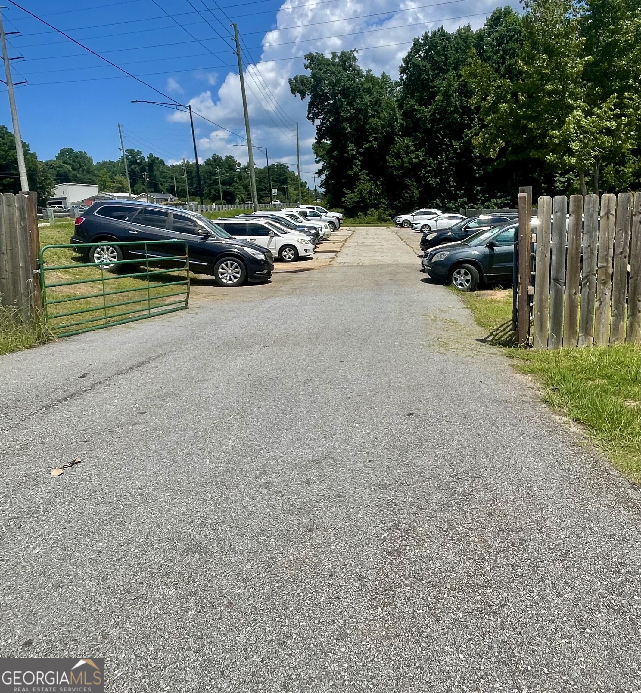 0.78 ACRES GREAT FRONTAGE ON GAINESVILLE HIGHWAY: ZONING HB GREAT POTENTIAL SITE FOR OFFICES, CONVENIENCE STORE, CAR WASH, ETC.