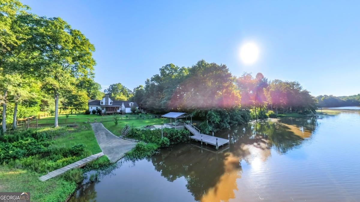 327 Lakeridge DR