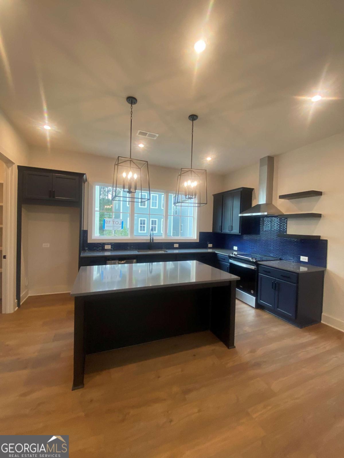 115 Pinecone PKWY
