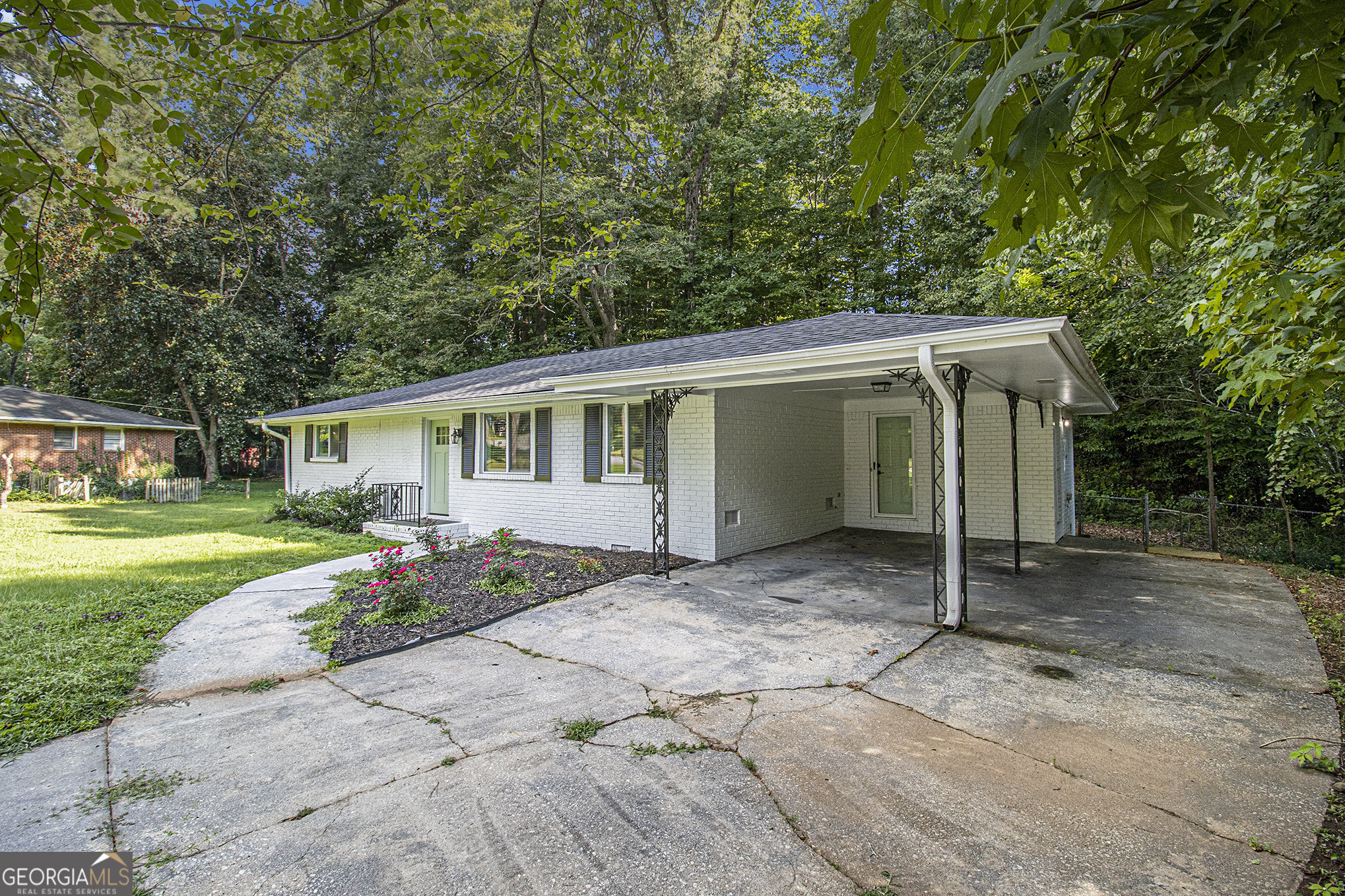 1595 Moncrief CIR