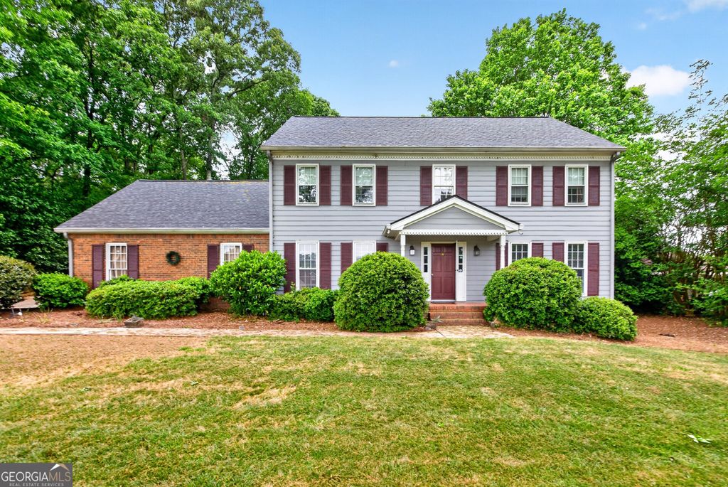 Photo of 205 Dix Lee On Drive, Fayetteville, GA 30214 (MLS # 10754336)