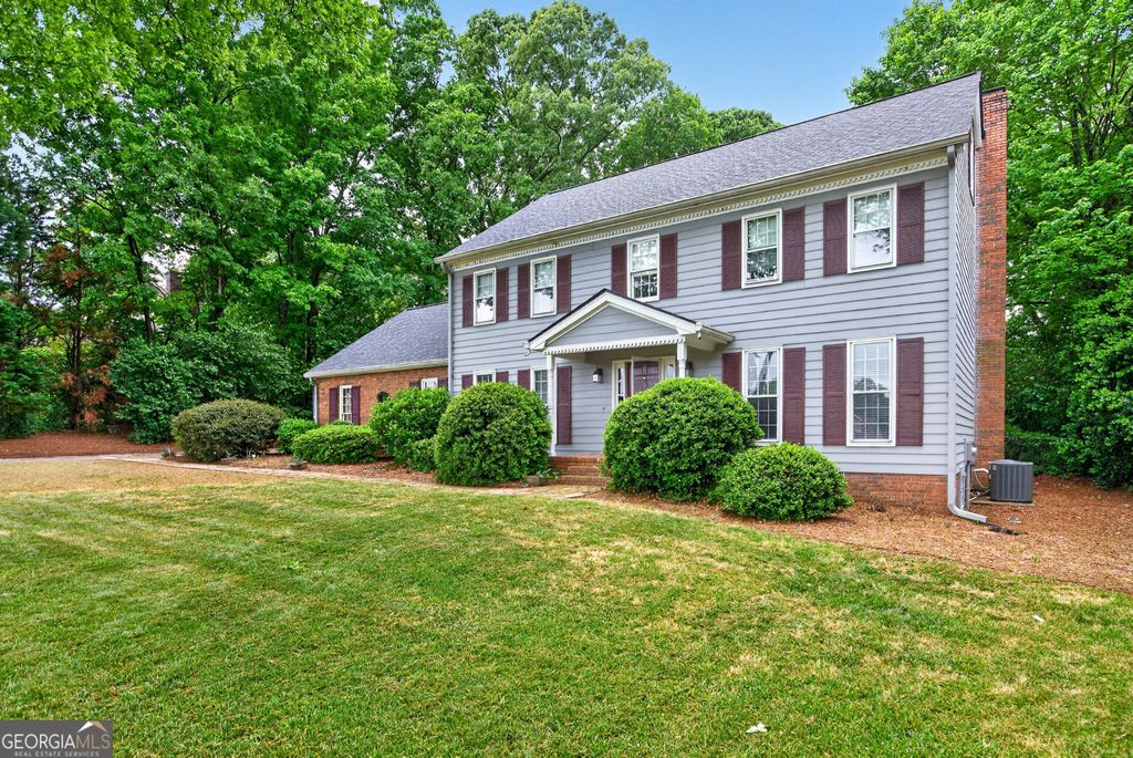 Photo of 205 Dix Lee On Drive, Fayetteville, GA 30214 (MLS # 10754336)