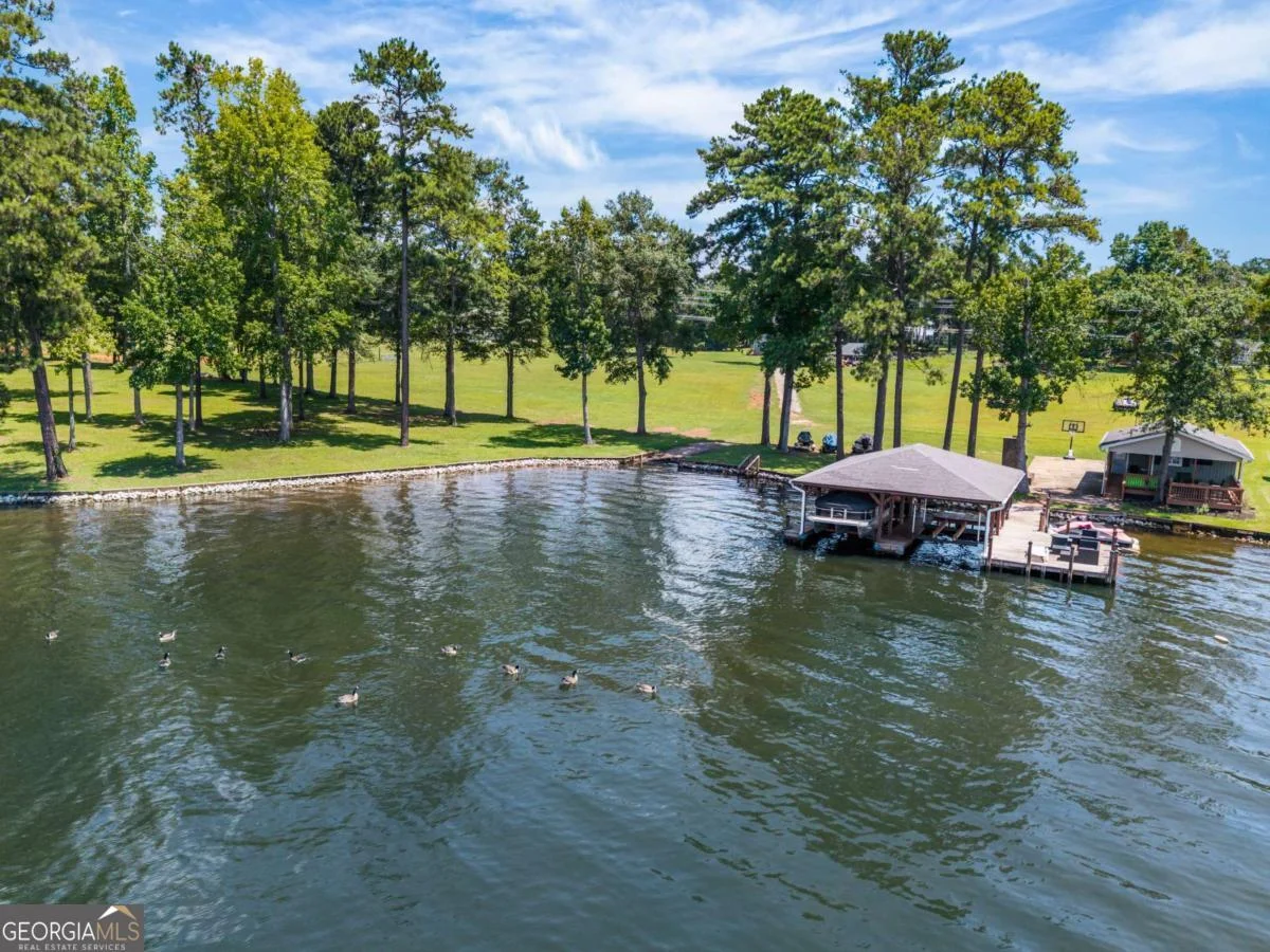 138 SE Spurgeon Drive