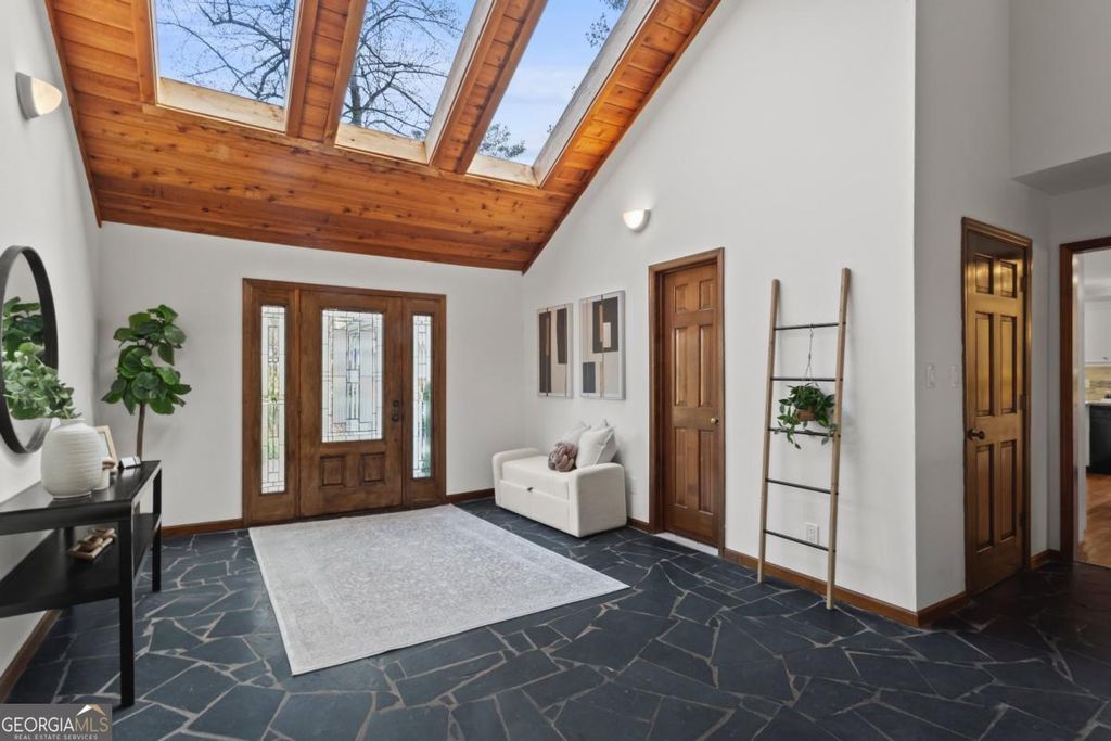 Photo of 4069 Howell Ferry Road, Duluth, GA 30096 (MLS # 10690197)