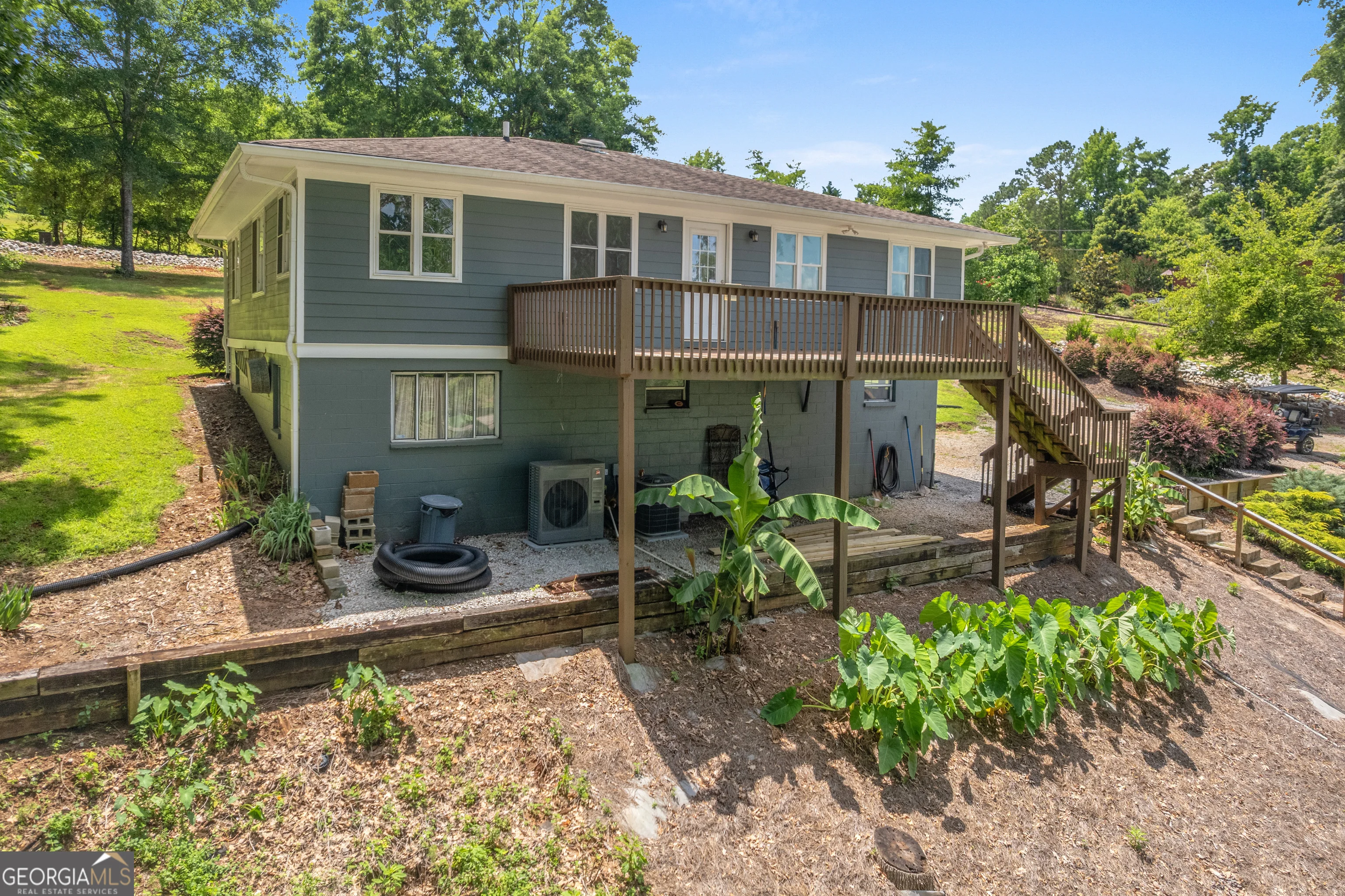 138 Cedar Lake Drive SW