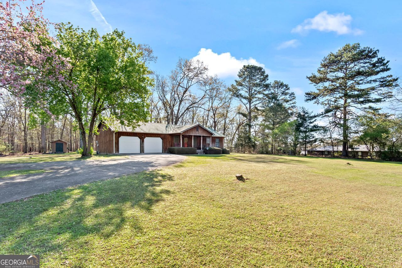 220 CIRCLE VALLEY