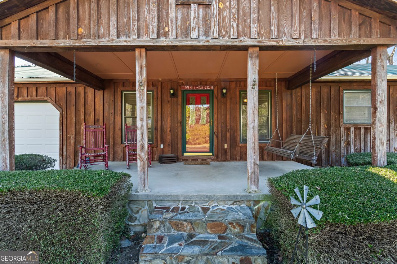 220 CIRCLE VALLEY