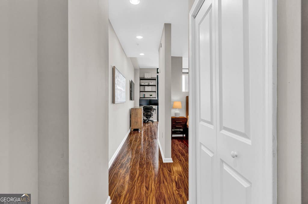 Photo of 3040 Peachtree Road NW #1605, Atlanta, GA 30305 (MLS # 10790412)