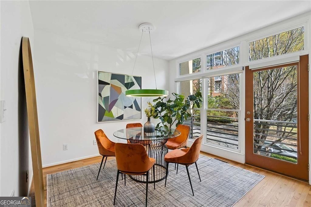 1327 Peachtree VW NE