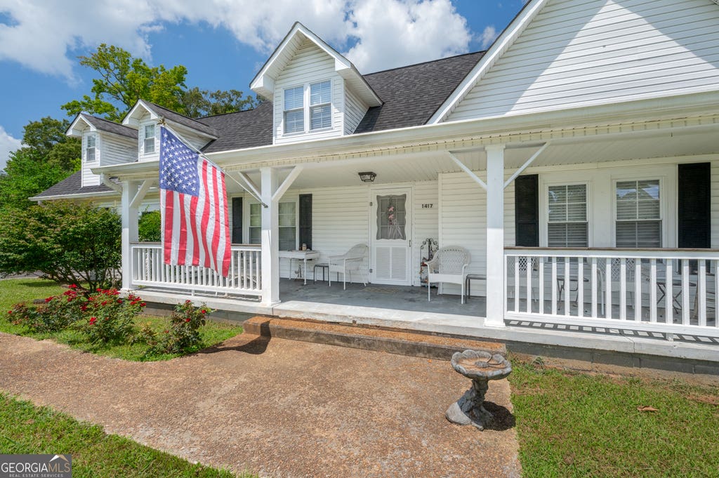 Photo of 1417 Wn Main Street, LaFayette, GA 30728 (MLS # 10798929)
