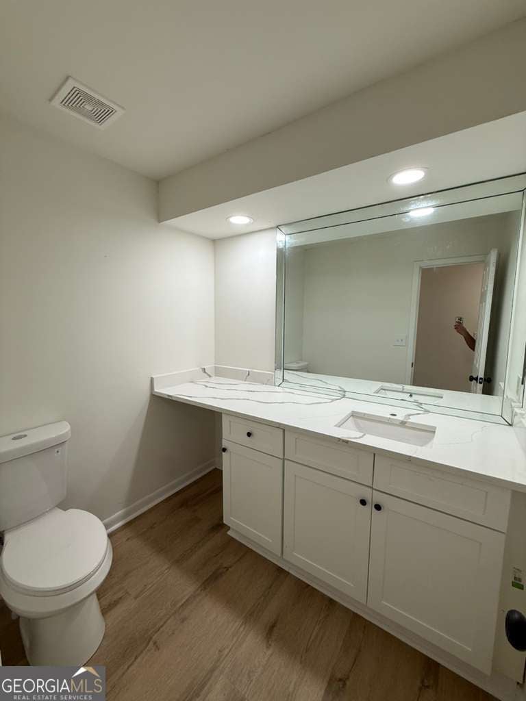 Photo of 352 N Peak Drive, Alpharetta, GA 30022 (MLS # 10857035)