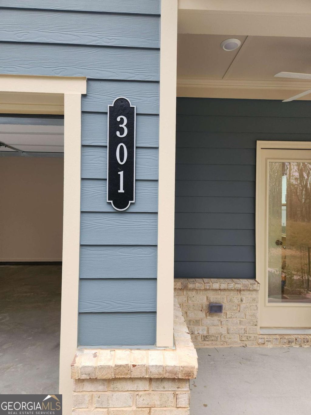 Photo of 301 Fraley Drive, Woodstock, GA 30188 (MLS # 10650630)