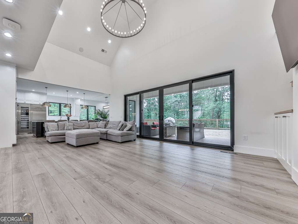 106 Belmont DR