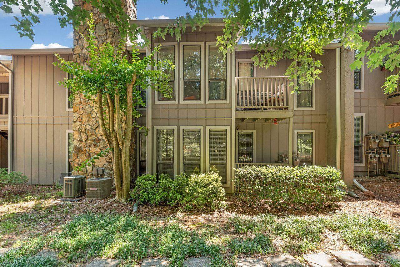 Wonderful recently updated condo is equipped with brand new finishes.The floor plan encompasses two spacious bedrooms with plenty of room for study, sleep, storage, and a sleek kitchen. The ample family room with fireplace is perfect for entertaining or relaxing. Large windows allow for a lot of natural lighting New Carpet updated kitchen and bath, washer dryer, dehumidifier all stay with home. This is the most desired elementary school in tucker