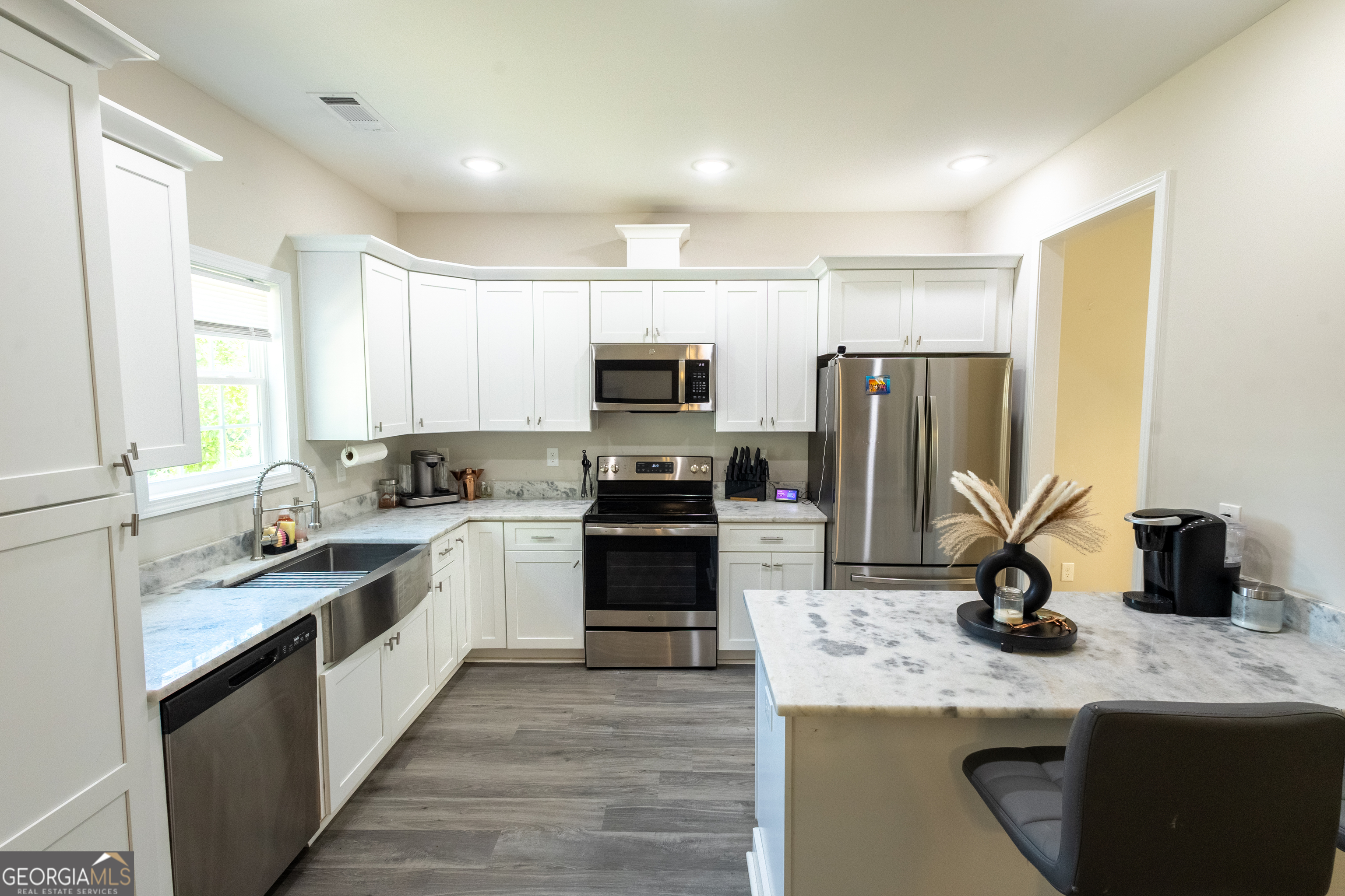 417 Haddenham CT