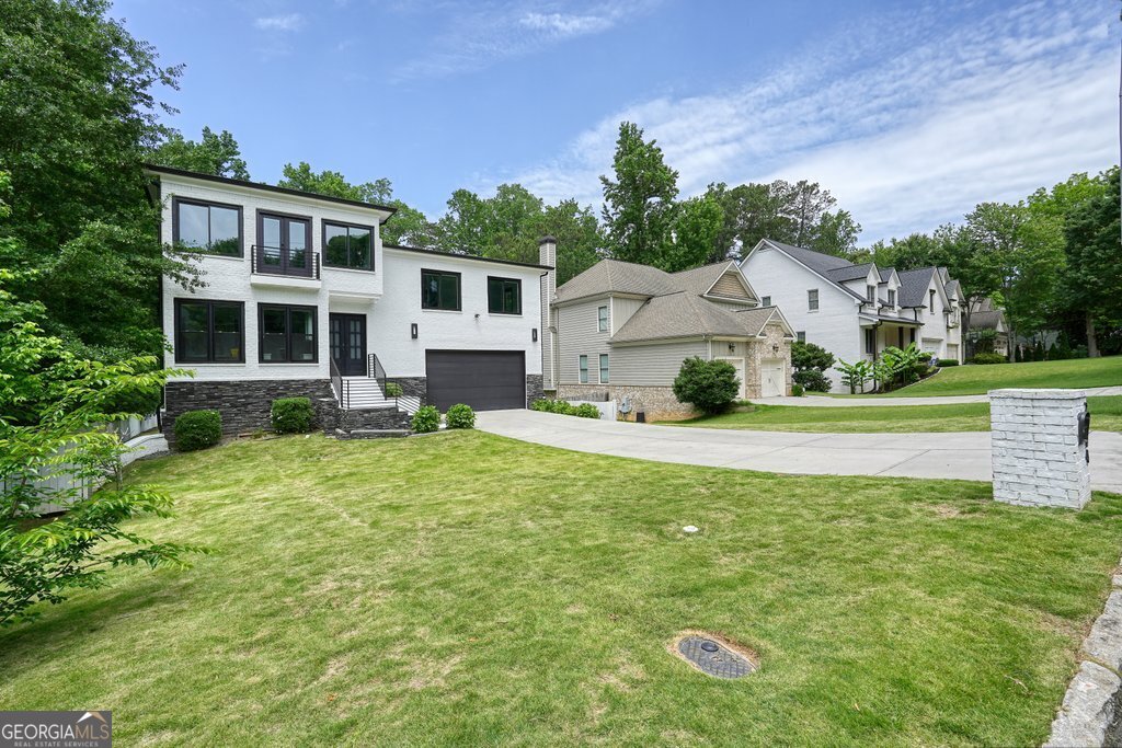 2804 Skyland DR NE