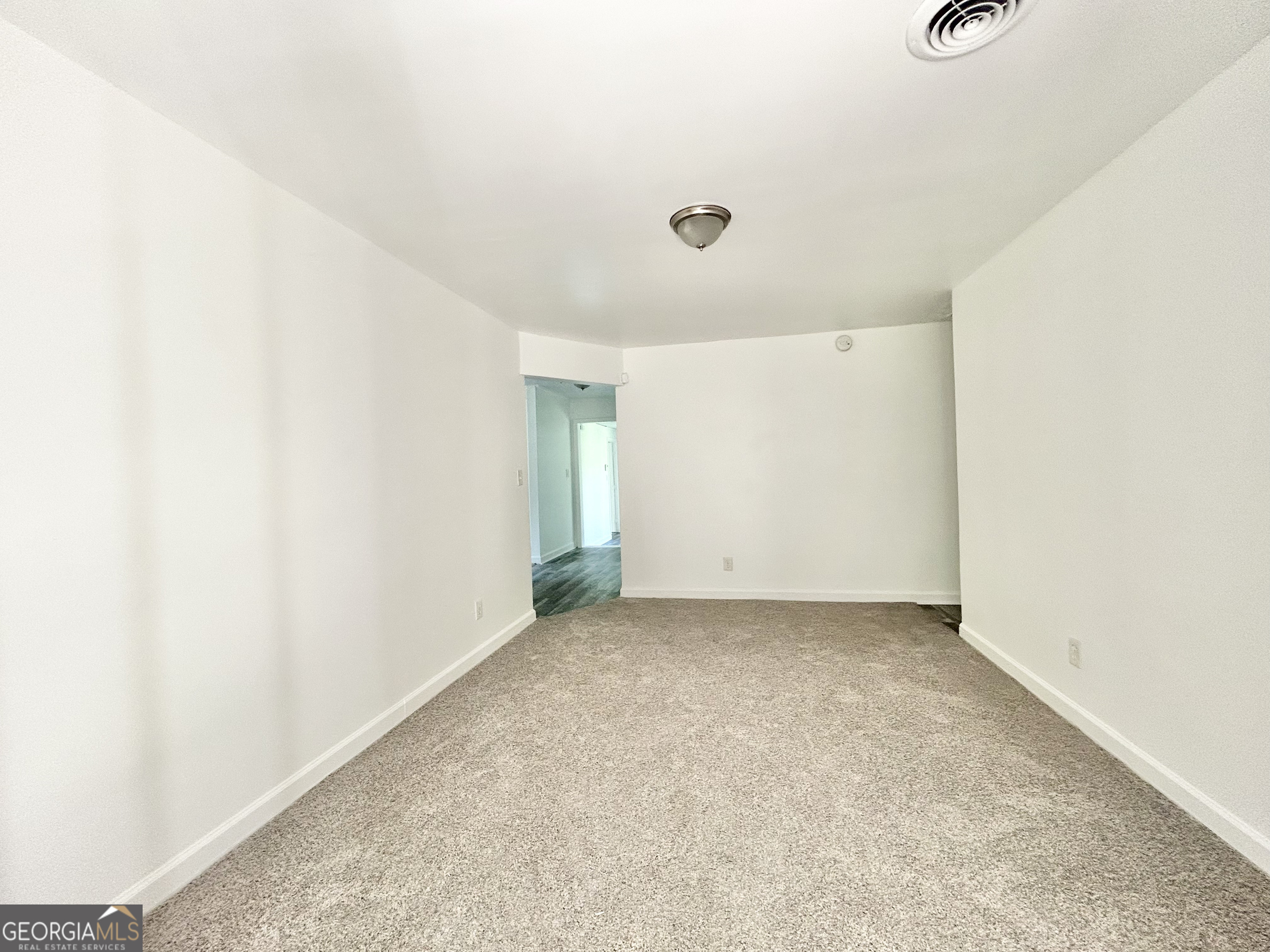 688 Plainville DR SW