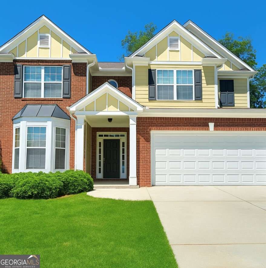 BEAUTIFUL BRICK FRONT HOME. 5 BR/2.5 BA. BRIGHT LARGE KITCHEN WITH ISLAND. HUGE MASTER BED ROOM WITH SITTING AREA. SPACIOUS MASTER BATH AND ALL BED ROOMS. GREAT SCHOOLS, SOLD AS IS!