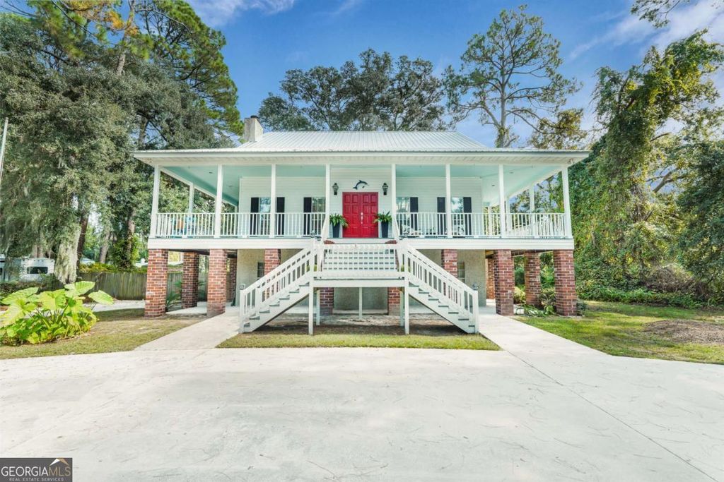 Photo of 3500 Dolphin Street, Brunswick, GA 31520 (MLS # 10632089)