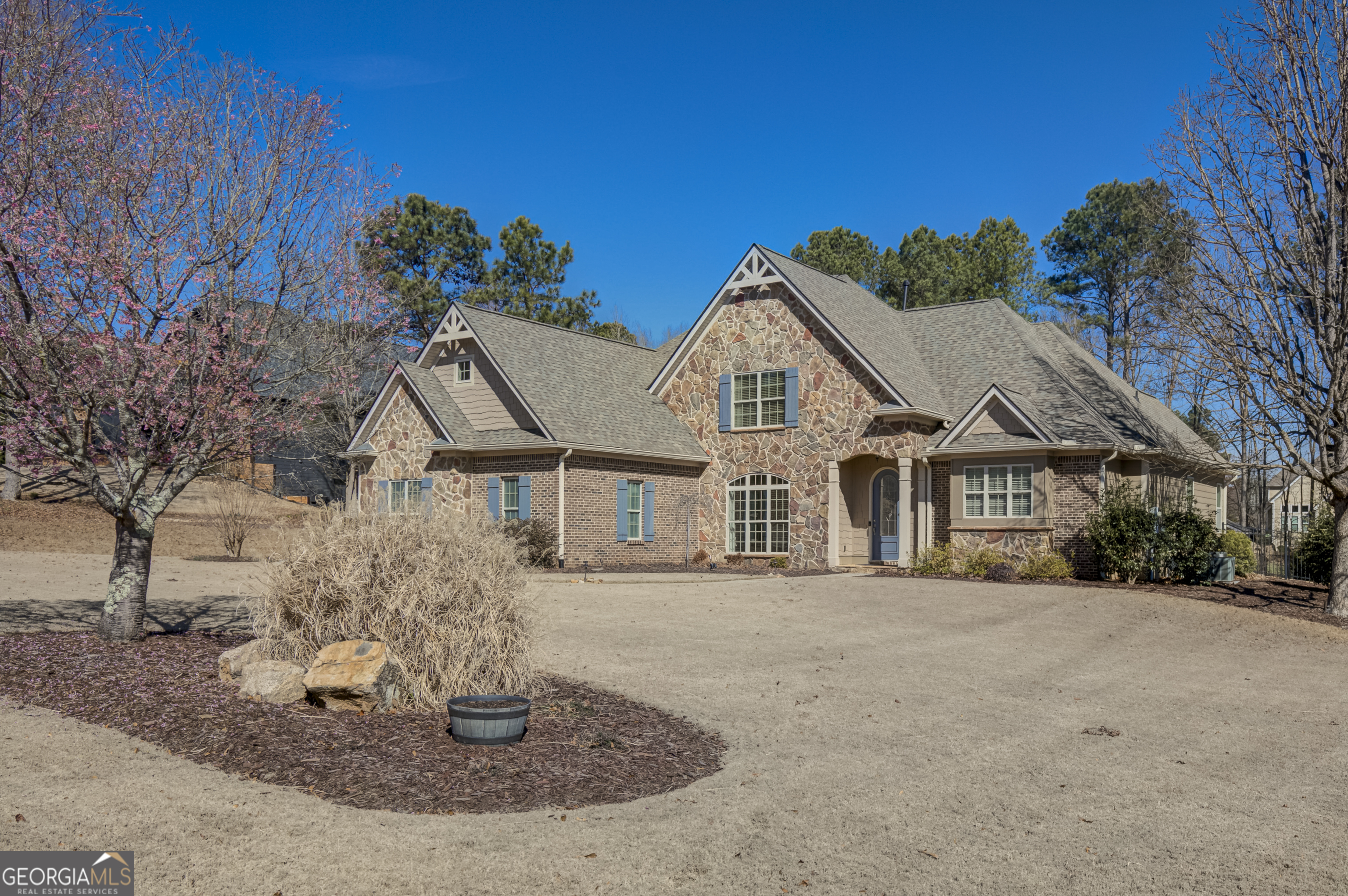 71 Saddleback Ledge WAY