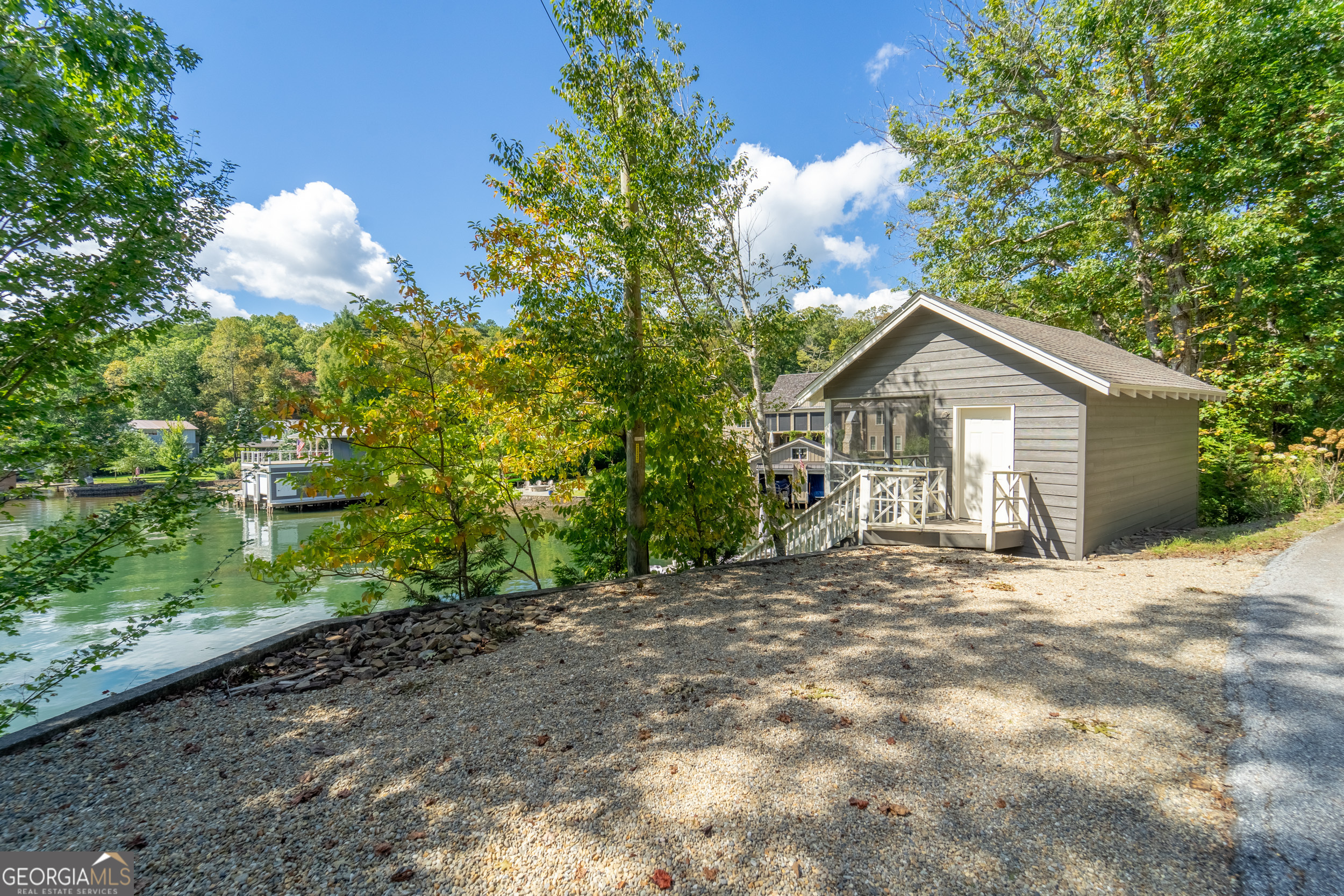 Lake Burton - Residential