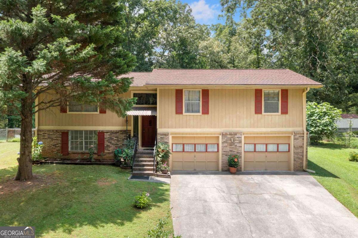 3838 Chattahoochee DR