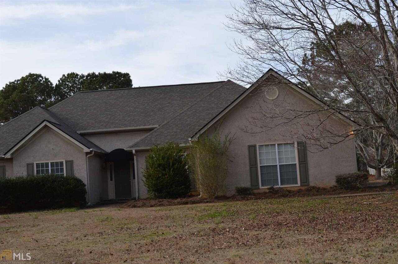 Newnan, Georgia 30265, United States, 4 Bedrooms Bedrooms, ,3 BathroomsBathrooms,Residential,Pending,99398