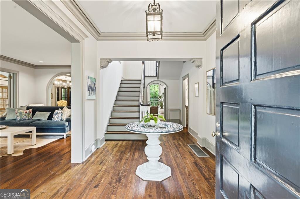 45 Montclair DR NE