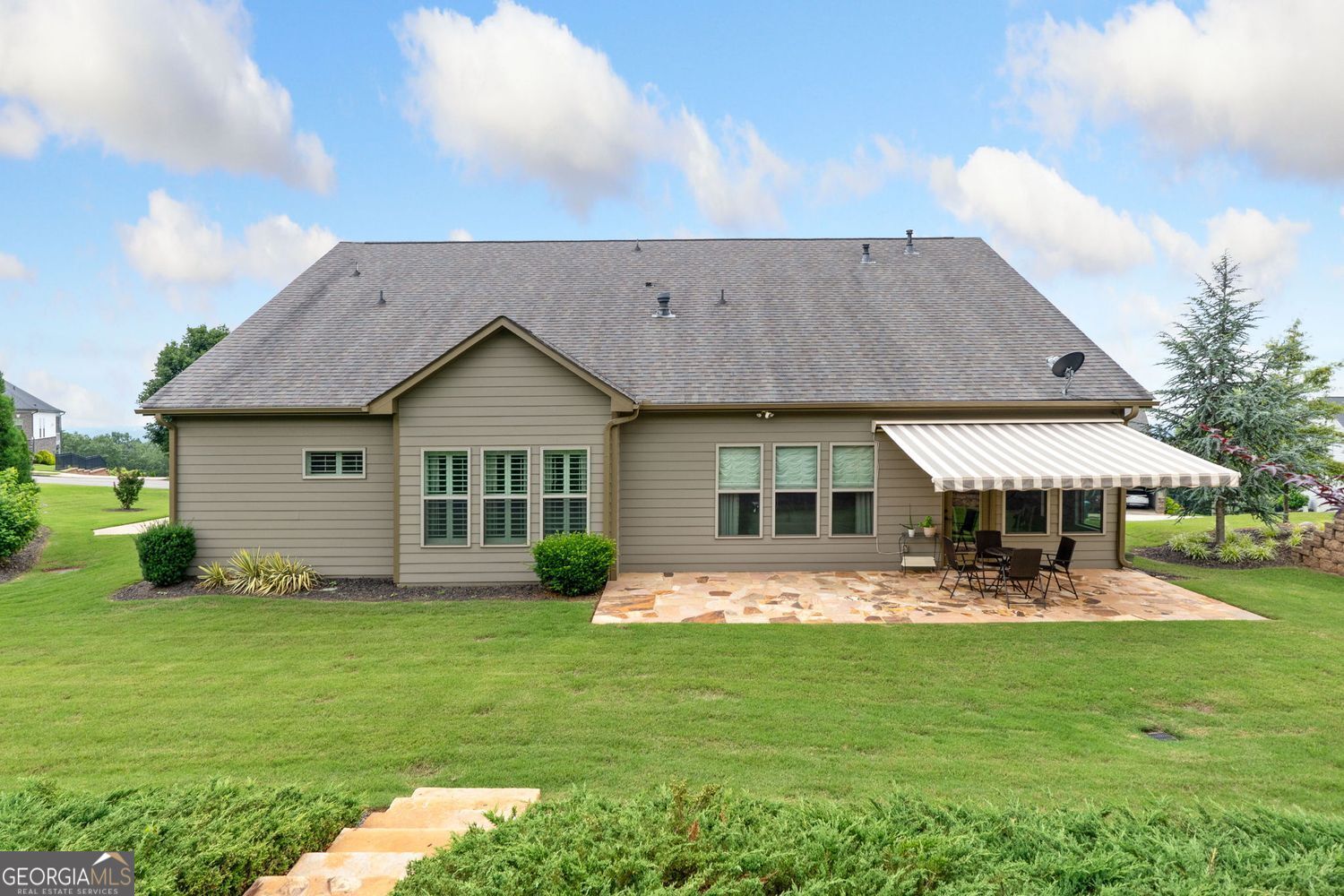 Canton, Georgia 30114, United States, 4 Bedrooms Bedrooms, ,4 BathroomsBathrooms,Residential,Active,155337