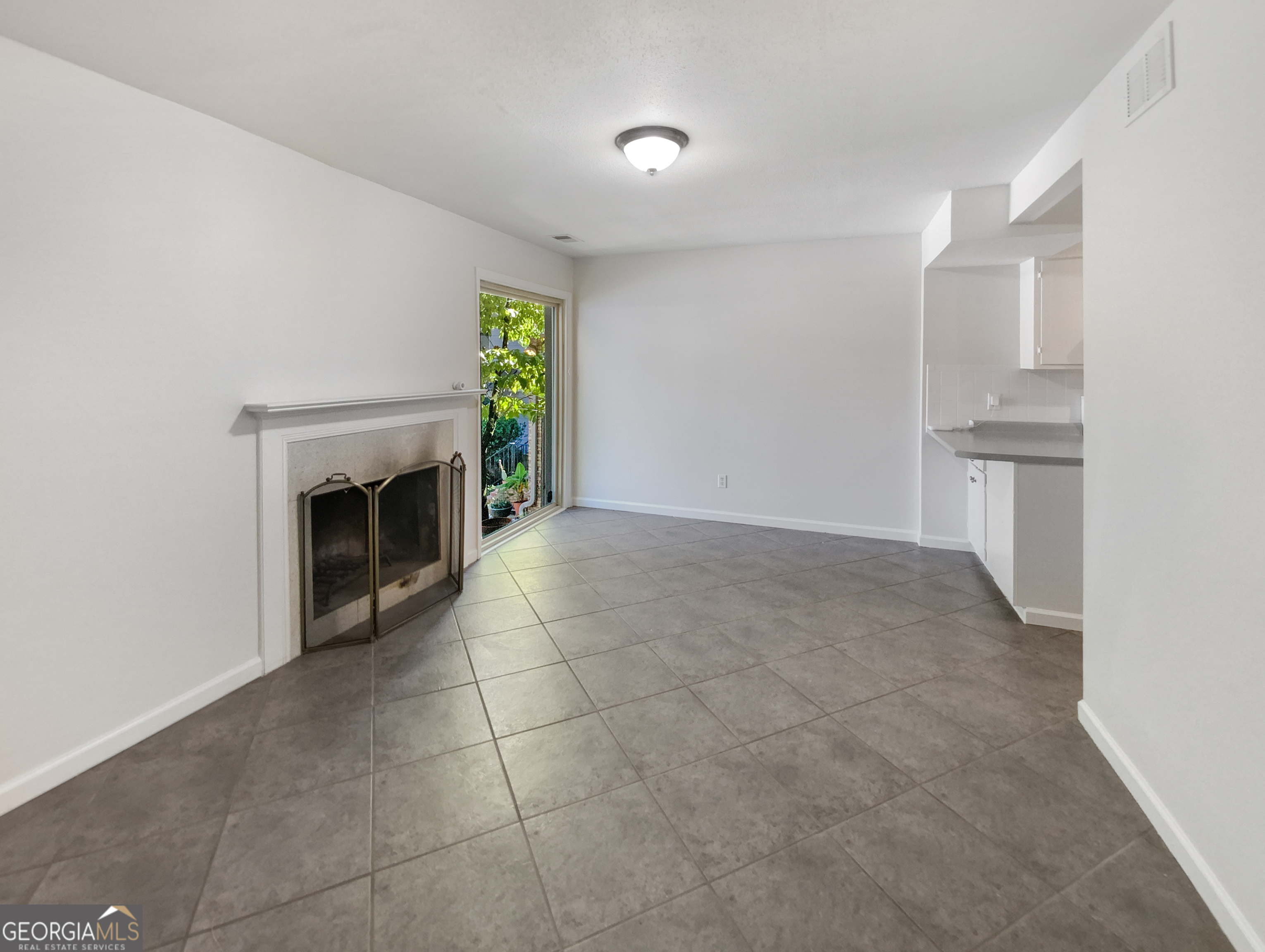 3805 Stonewall TER SE