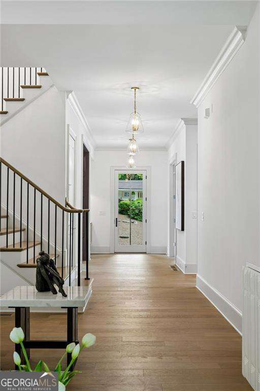680 Edgewater TRL