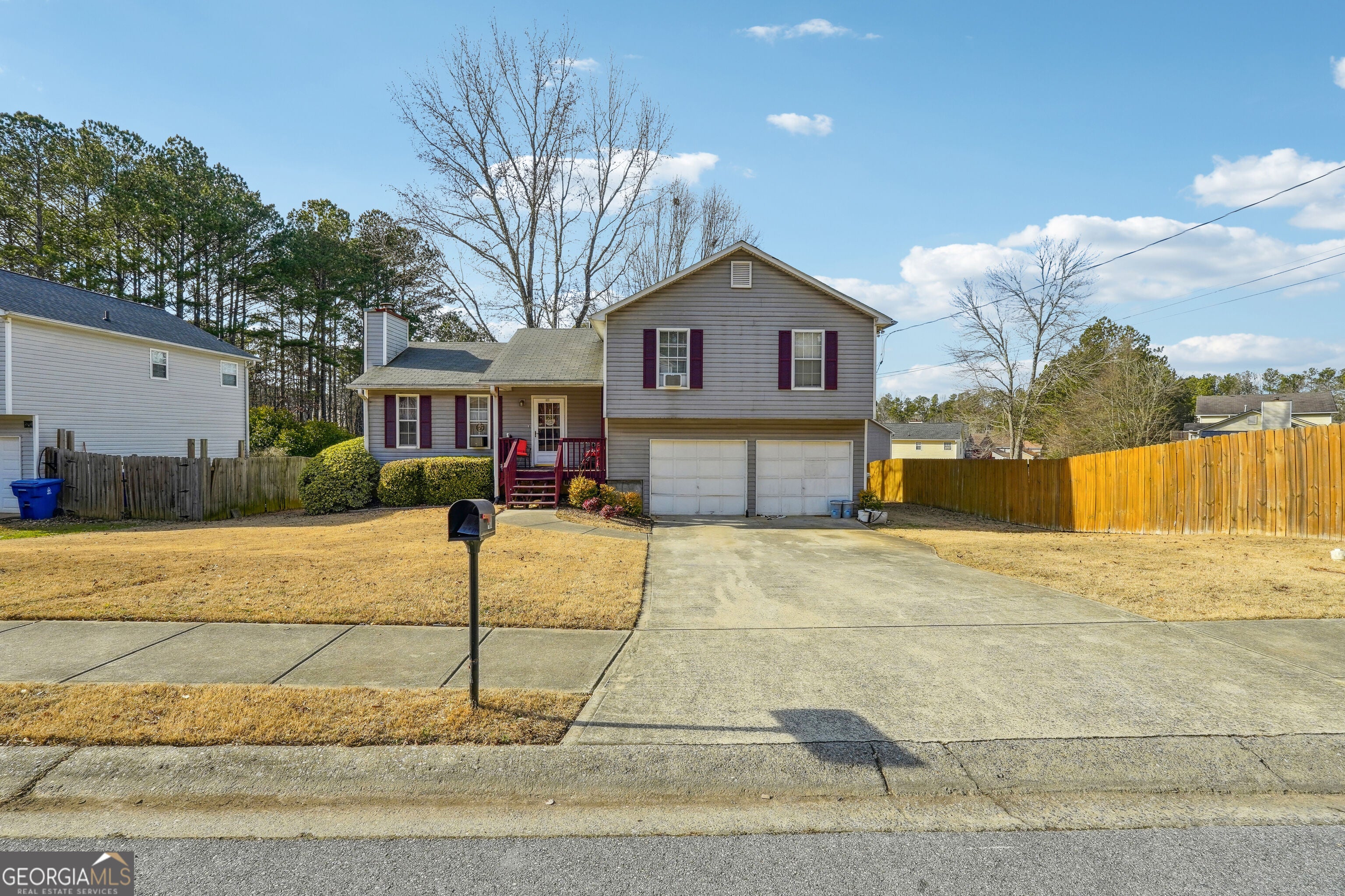 411 Ivy Crest DR