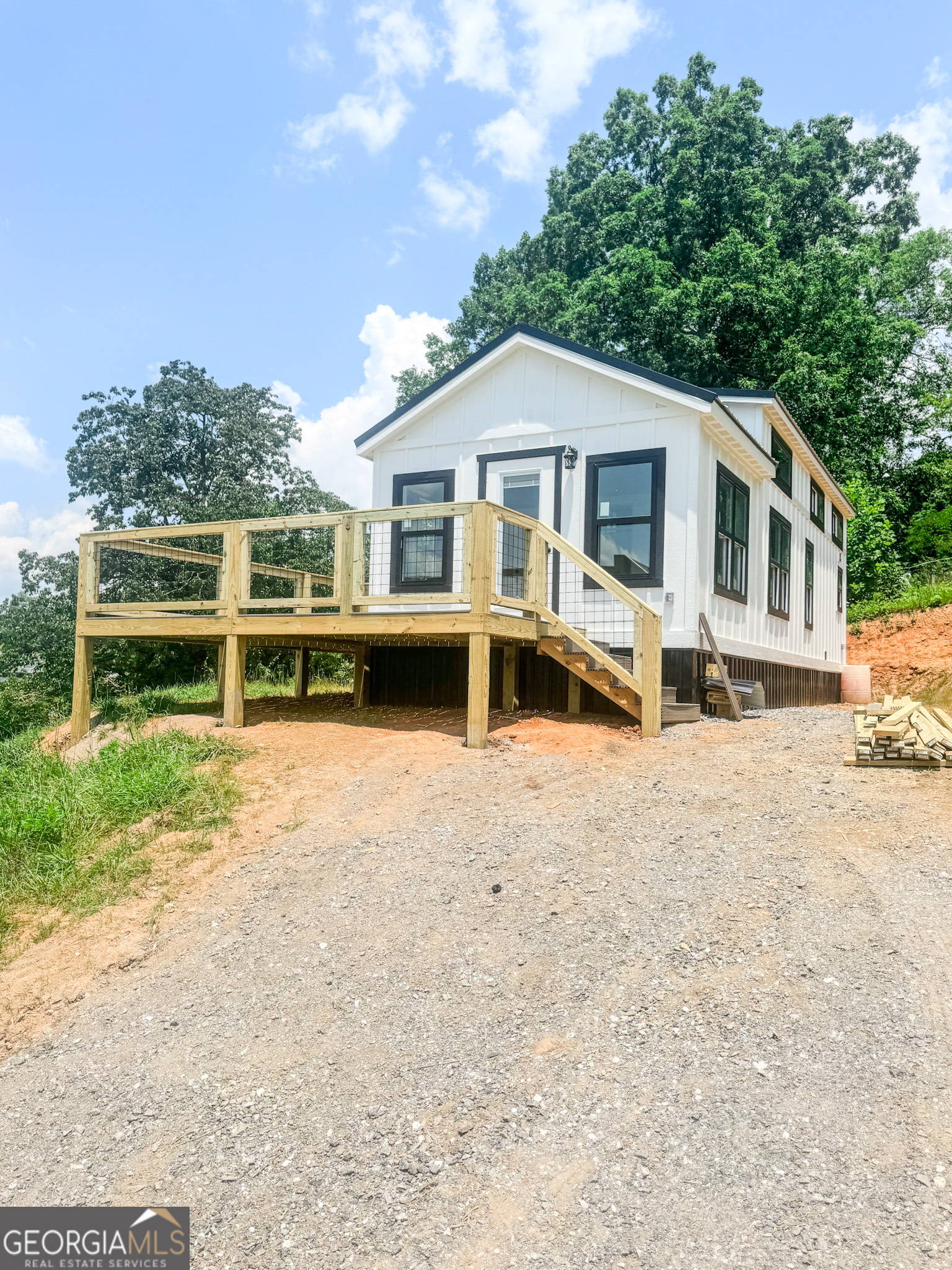 527 Saunders Rd. Lot #4