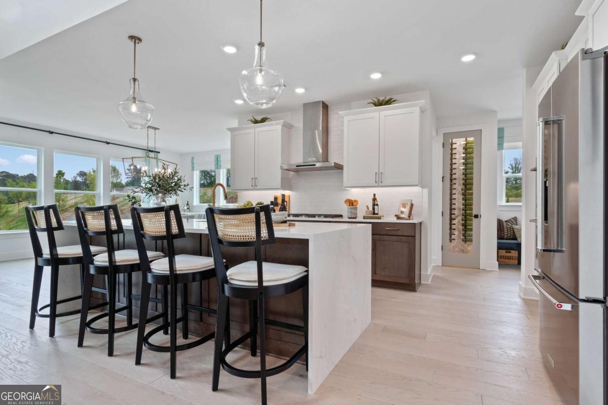 312 Beebalm Street