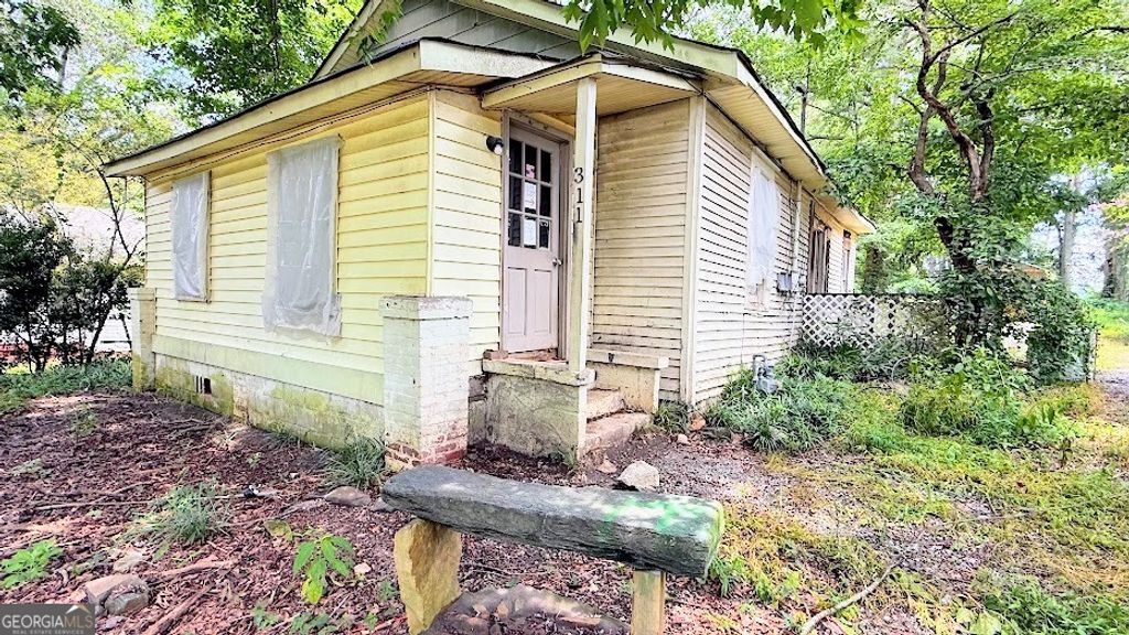 Photo of 311 Elm Circle, Villa Rica, GA 30180 (MLS # 10813394)