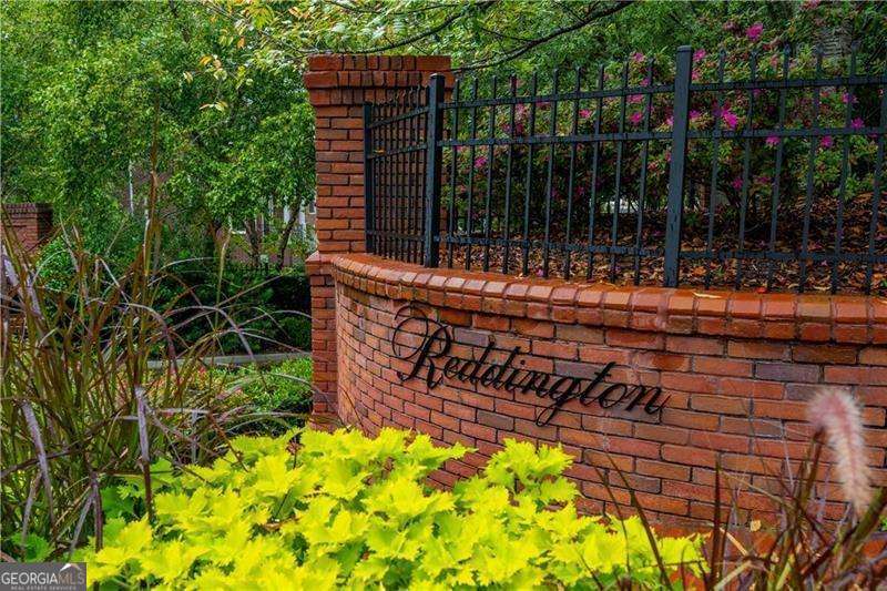 Sandy Springs, Georgia 30328, United States, 3 Bedrooms Bedrooms, ,4 BathroomsBathrooms,Residential,Active,7726