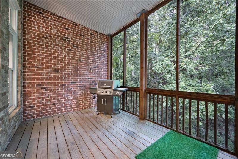 Sandy Springs, Georgia 30328, United States, 3 Bedrooms Bedrooms, ,4 BathroomsBathrooms,Residential,Active,7726