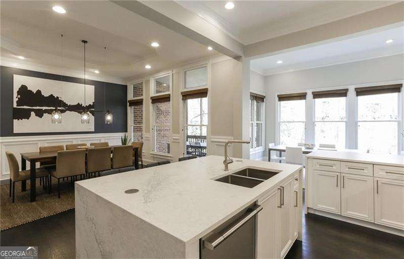 Sandy Springs, Georgia 30328, United States, 3 Bedrooms Bedrooms, ,4 BathroomsBathrooms,Residential,Active,7726
